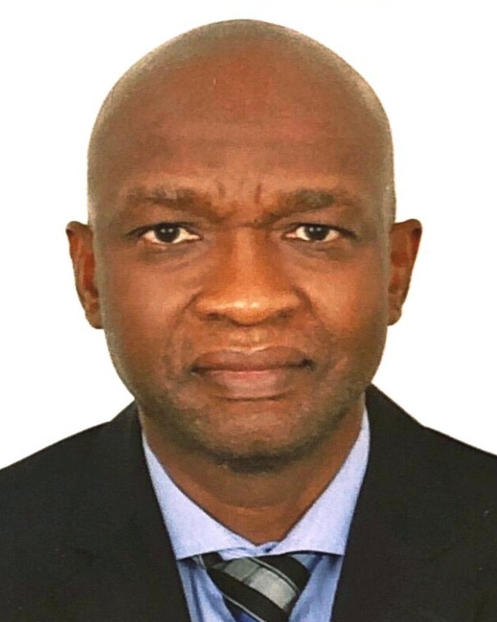 Portrait du Dr. Daouda Mallé, fondateur de Koule Consulting
